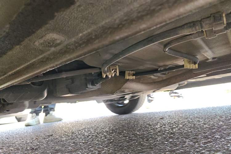 Used Peugeot 301 2014 1.6L Manual Comfort Edition Chassis Rear Right
