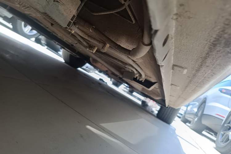 Used Peugeot 301 2014 1.6L Automatic Comfort Edition Chassis Rear Right