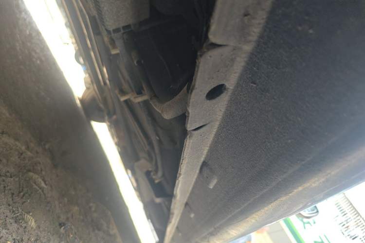 Used Peugeot 301 2014 1.6L Automatic Comfort Edition Chassis Rear Right