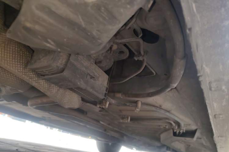Used Peugeot 301 2014 1.6L Manual Comfort Edition Chassis Rear Right