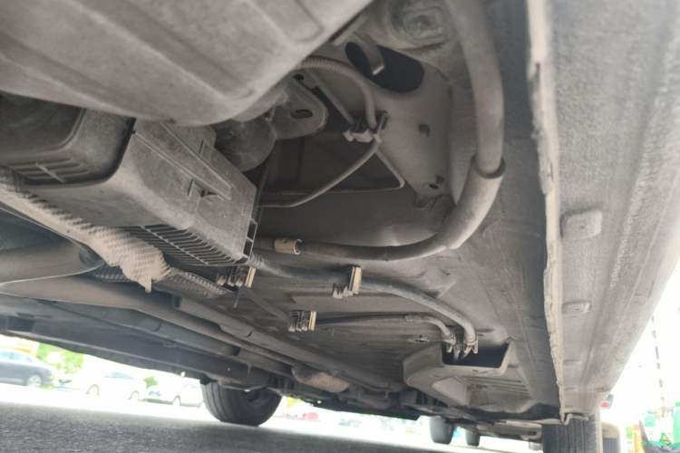 Used Peugeot 301 2014 1.6L Manual Comfort Edition Chassis Rear Right