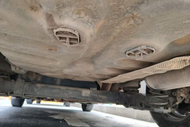 Used Peugeot 301 2014 1.6L Manual Comfort Edition Chassis Rear Right
