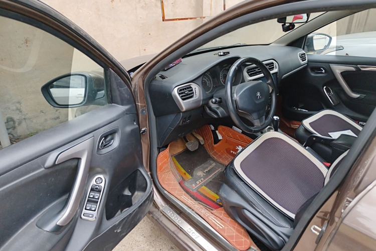 Used Peugeot 301 2014 1.6L Automatic Luxury Edition Driver Seat