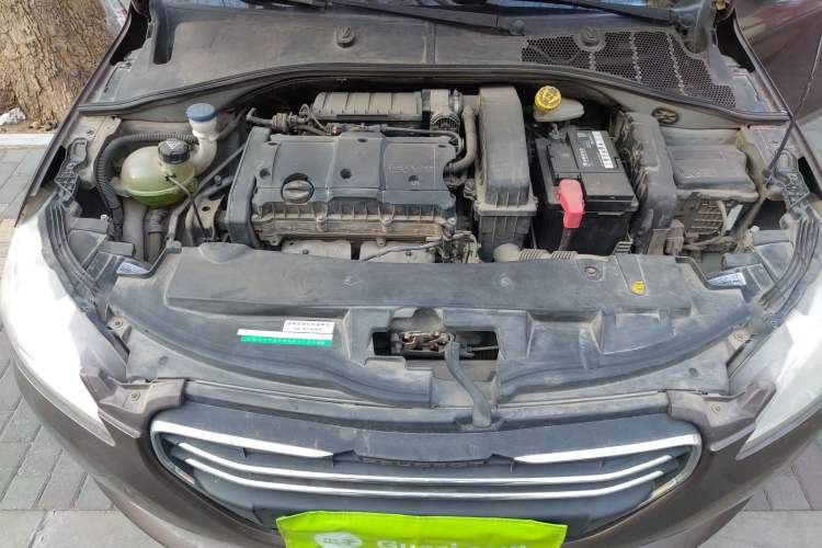 Used Peugeot 301 2014 1.6L Manual Comfort Edition Engine Bay