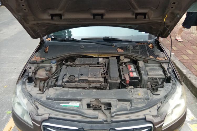 Used Peugeot 301 2014 1.6L Automatic Comfort Edition Engine Bay