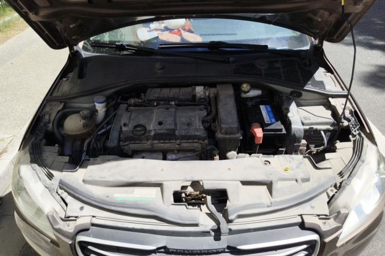Used Peugeot 301 2014 1.6L Manual Comfort Edition Engine Bay
