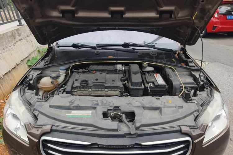 Used Peugeot 301 2014 1.6L Manual Comfort Edition CNG Engine Bay