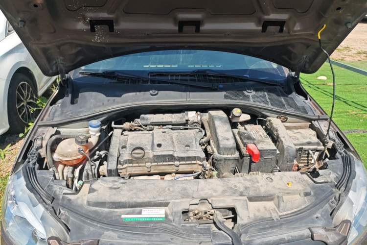 Used Peugeot 301 2014 1.6L Manual Comfort Edition Engine Bay