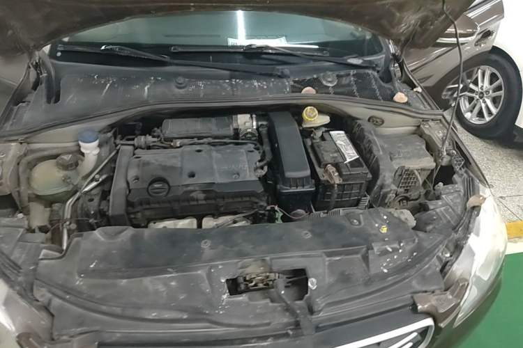 Used Peugeot 301 2014 1.6L Automatic Comfort Edition Engine Bay
