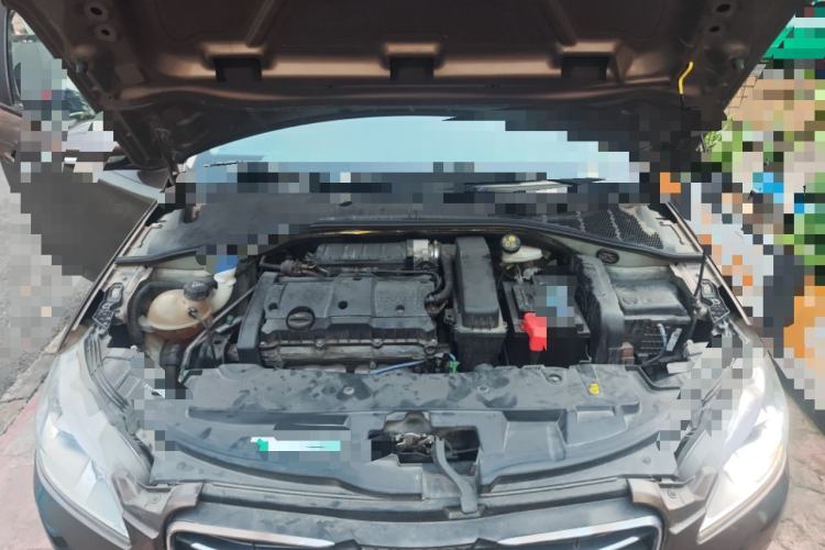 Used Peugeot 301 2014 1.6L Manual Comfort Edition Engine Bay