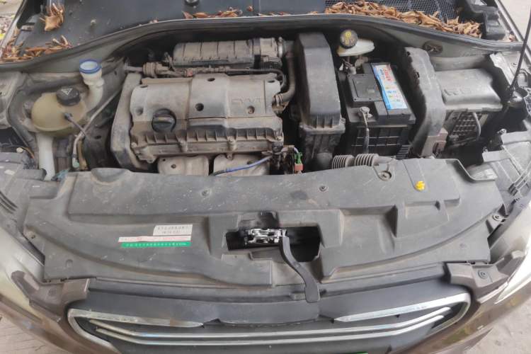 Used Peugeot 301 2014 1.6L Manual Comfort Edition Engine Bay