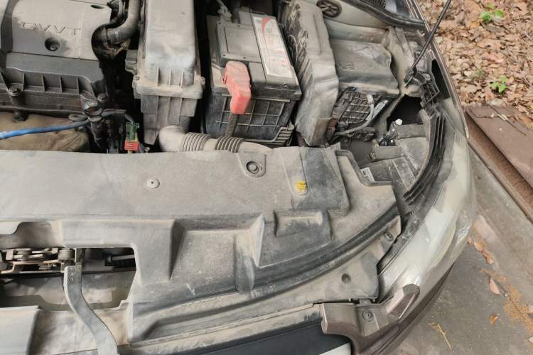 Used Peugeot 301 2014 1.6L Manual Comfort Edition Engine Bay Left