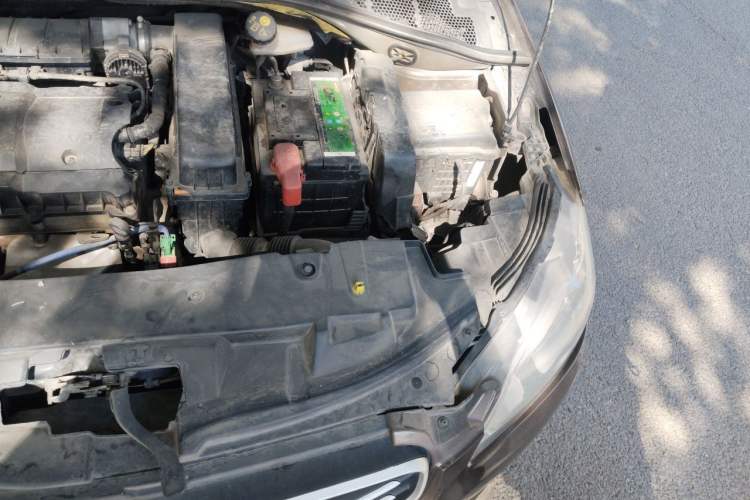 Used Peugeot 301 2014 1.6L Automatic Comfort Edition Engine Bay Left