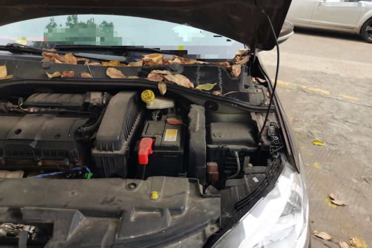 Used Peugeot 301 2014 1.6L Manual Comfort Edition Engine Bay Left
