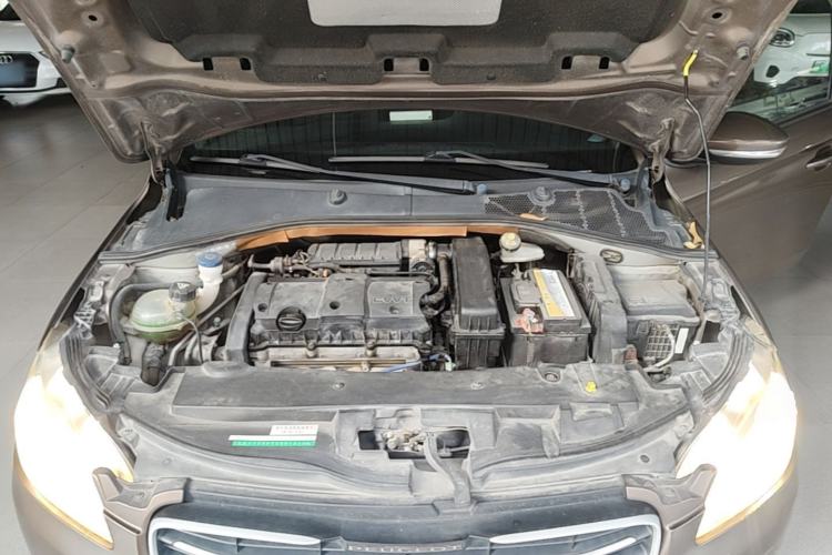 Used Peugeot 301 2014 1.6L Manual Comfort Edition Engine Bay