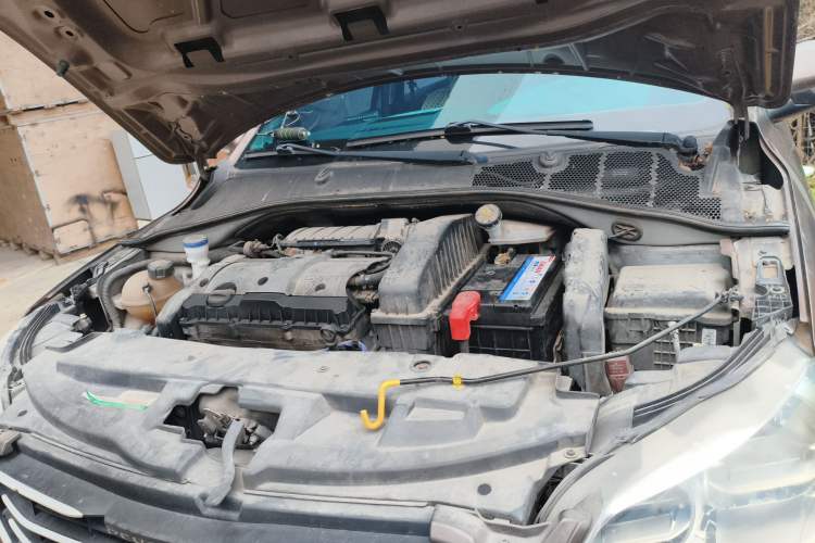 Used Peugeot 301 2014 1.6L Manual Comfort Edition Engine Bay