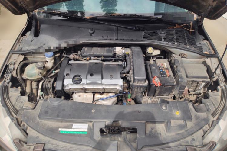 Used Peugeot 301 2014 1.6L Manual Comfort Edition Engine Bay