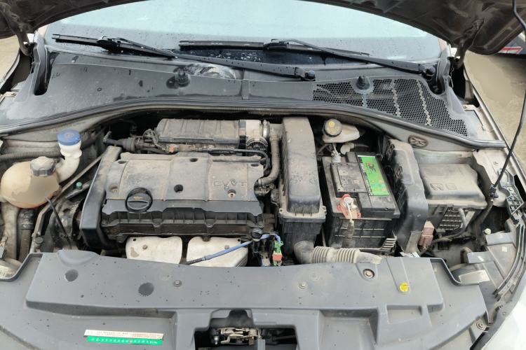 Used Peugeot 301 2014 1.6L Manual Comfort Edition Engine Bay