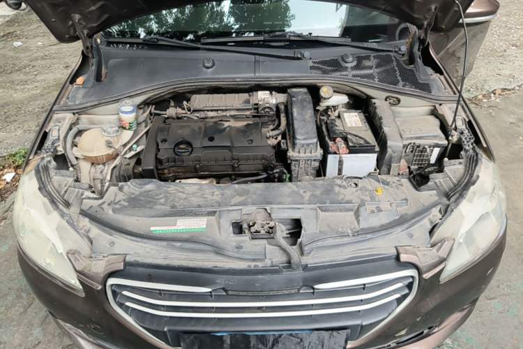 Used Peugeot 301 2014 1.6L Manual Comfort Edition Engine Bay