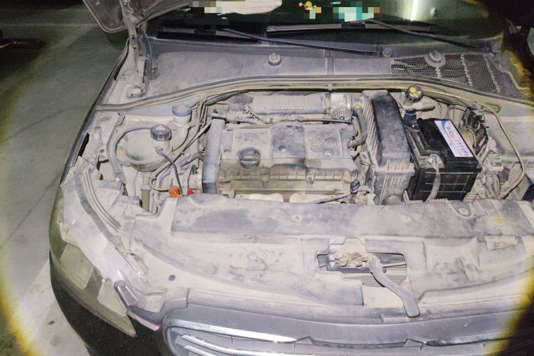 Used Peugeot 301 2014 1.6L Manual Comfort Edition CNG Engine Bay Right
