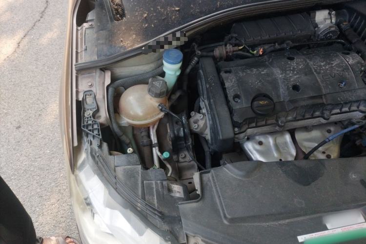 Used Peugeot 301 2014 1.6L Manual Comfort Edition Engine Bay Right