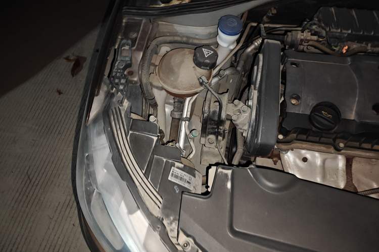 Used Peugeot 301 2014 1.6L Automatic Comfort Edition Engine Bay Right