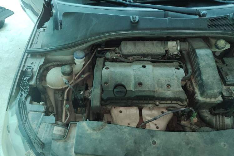 Used Peugeot 301 2014 1.6L Automatic Comfort Edition Engine Bay Right
