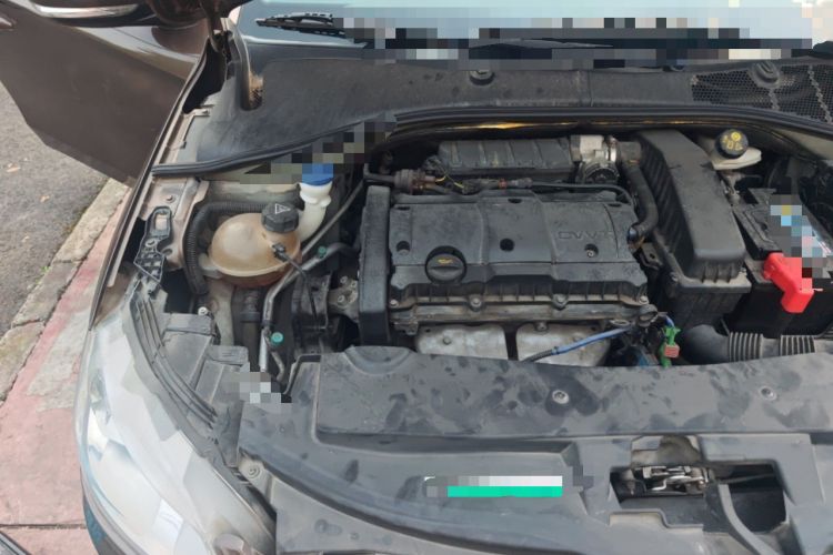 Used Peugeot 301 2014 1.6L Manual Comfort Edition Engine Bay Right