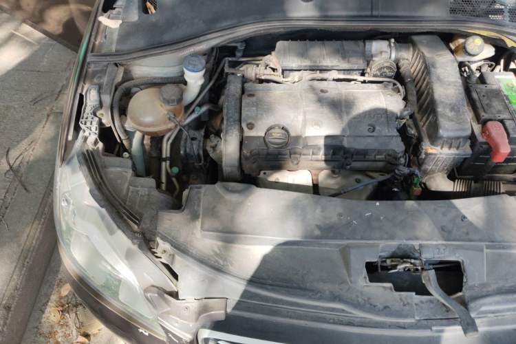 Used Peugeot 301 2014 1.6L Automatic Comfort Edition Engine Bay Right