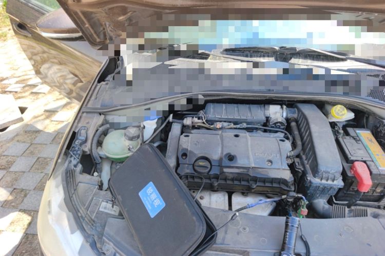 Used Peugeot 301 2014 1.6L Automatic Luxury Edition Engine Bay Right