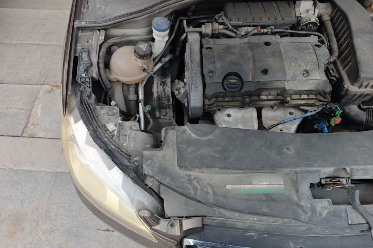 Used Peugeot 301 2014 1.6L Automatic Luxury Edition Engine Bay Right