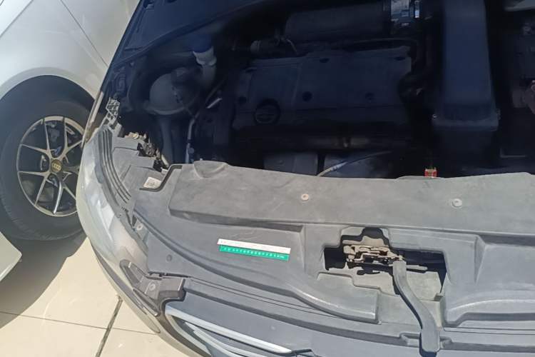 Used Peugeot 301 2014 1.6L Automatic Comfort Edition Engine Bay Right
