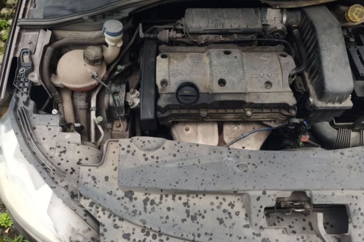 Used Peugeot 301 2014 1.6L Automatic Comfort Edition Engine Bay Right