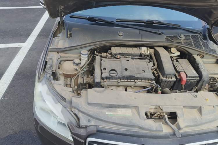 Used Peugeot 301 2014 1.6L Manual Comfort Edition Engine Bay Right