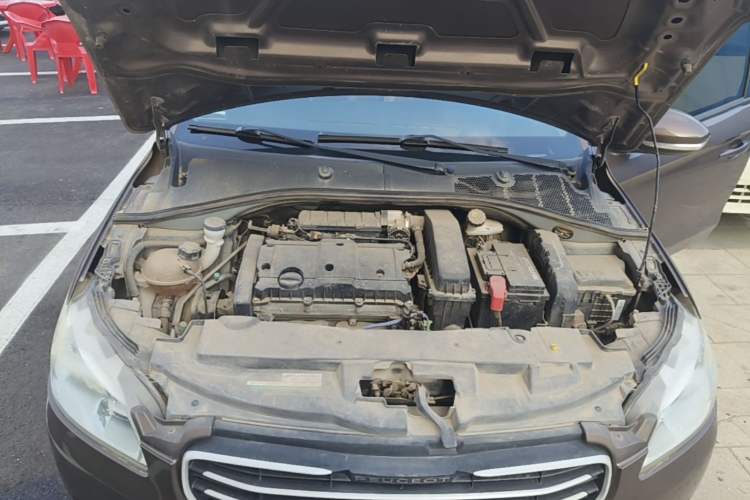 Used Peugeot 301 2014 1.6L Manual Comfort Edition Engine Bay