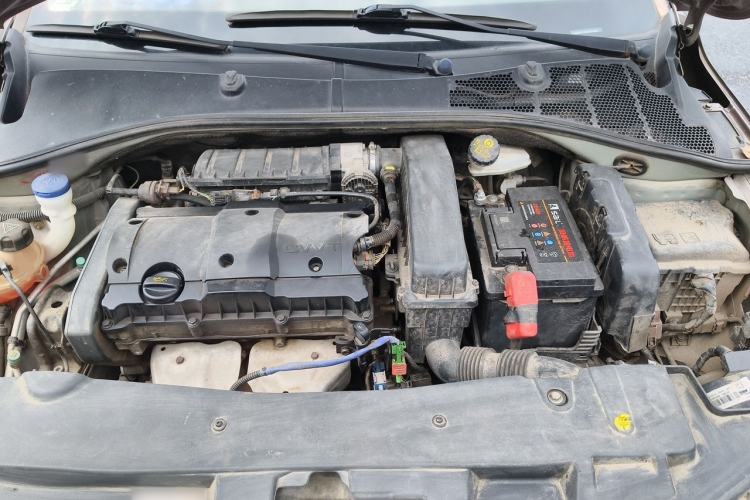 Used Peugeot 301 2014 1.6L Manual Comfort Edition Engine Bay