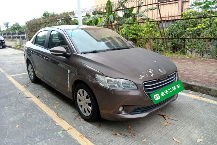 Used Peugeot 301 2014 1.6L Automatic Comfort Edition Front Right 45 Deg
