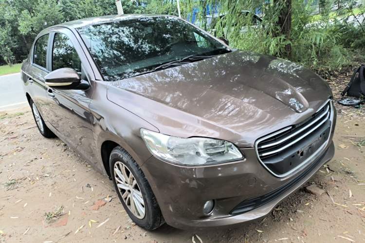Used Peugeot 301 2014 1.6L Manual Comfort Edition Front Right 45 Deg