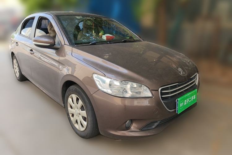 Used Peugeot 301 2014 1.6L Manual Comfort Edition Front Right 45 Deg
