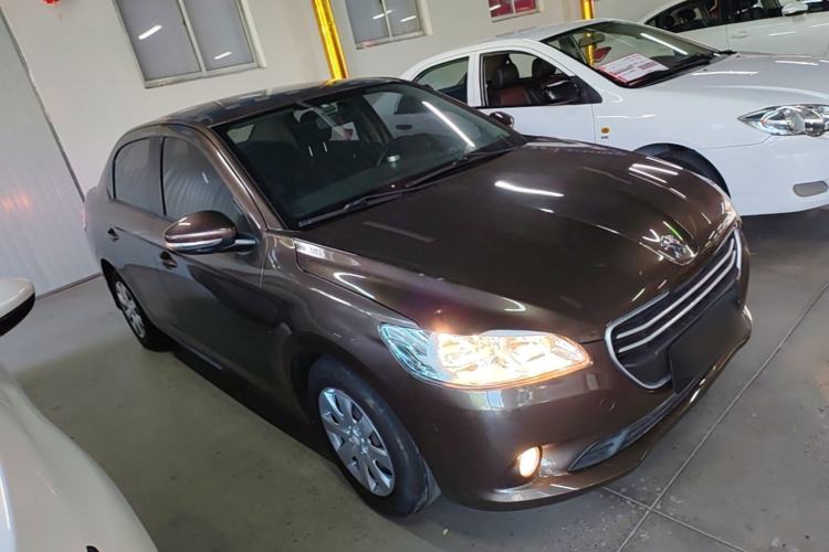 Used Peugeot 301 2014 1.6L Manual Comfort Edition Front Right 45 Deg
