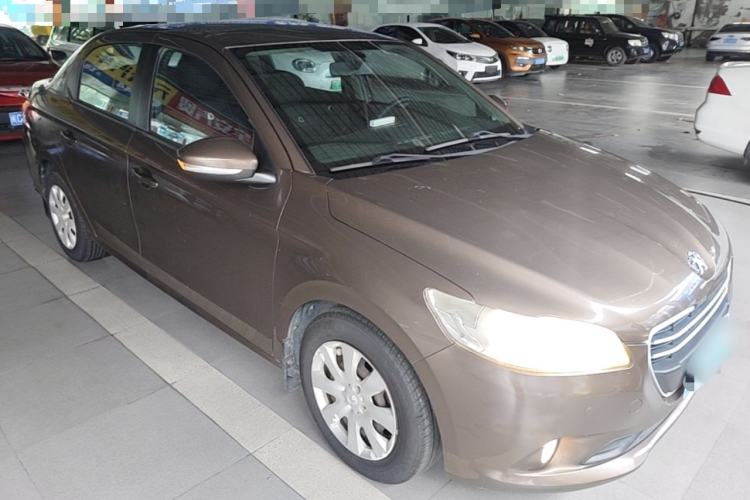Used Peugeot 301 2014 1.6L Manual Comfort Edition Front Right 45 Deg