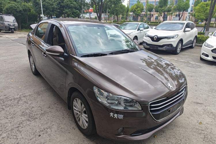 Used Peugeot 301 2014 1.6L Manual Comfort Edition Front Right 45 Deg