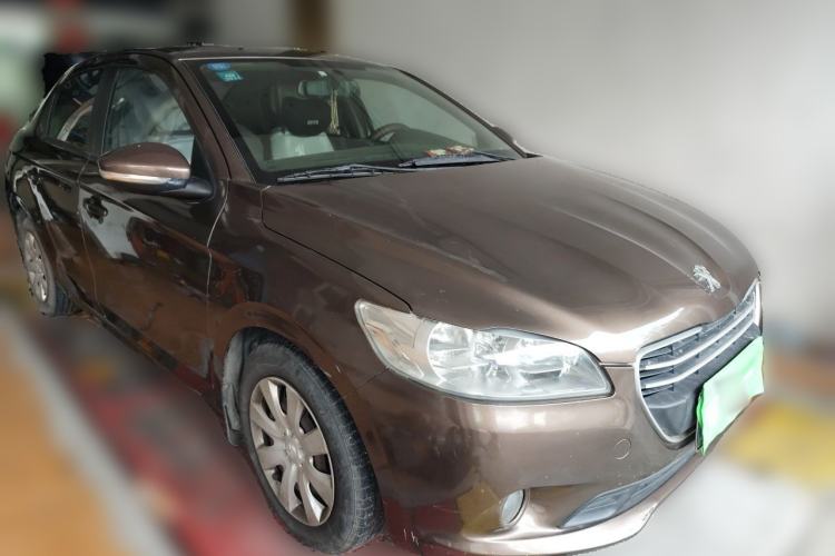 Used Peugeot 301 2014 1.6L Automatic Comfort Edition Front Right 45 Deg
