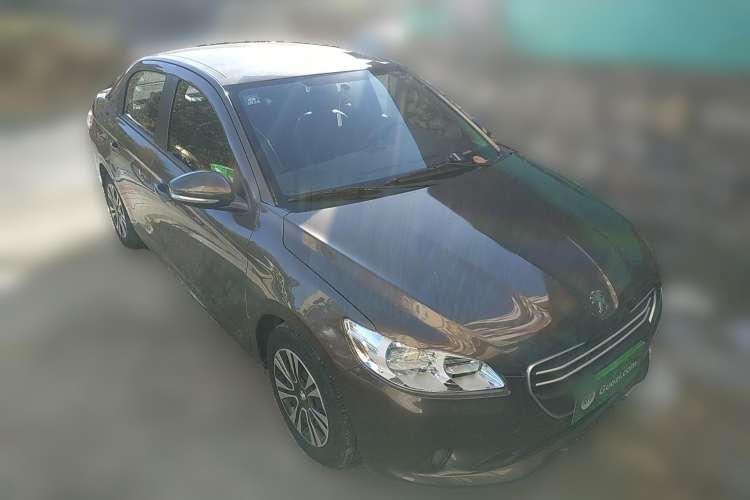Used Peugeot 301 2014 1.6L Manual Comfort Edition Front Right 45 Deg
