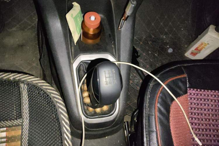 Used Peugeot 301 2014 1.6L Manual Comfort Edition CNG Gear Lever