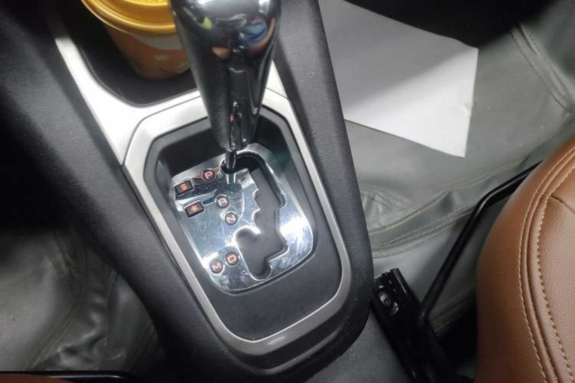 Used Peugeot 301 2014 1.6L Automatic Luxury Edition Gear Lever