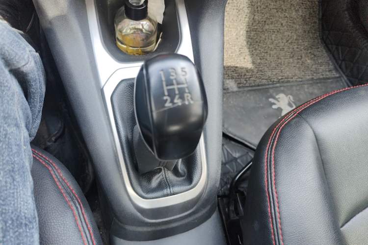 Used Peugeot 301 2014 1.6L Manual Luxury Edition Gear Lever