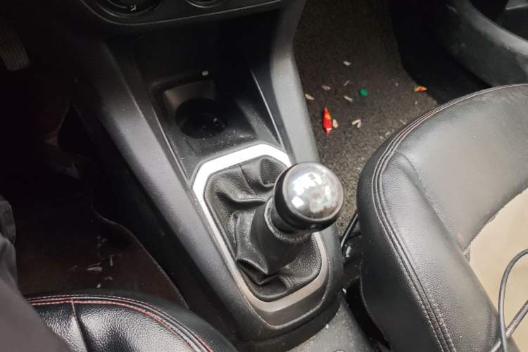 Used Peugeot 301 2014 1.6L Manual Comfort Edition Gear Lever