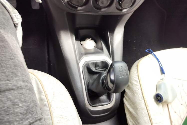 Used Peugeot 301 2014 1.6L Manual Comfort Edition Gear Lever