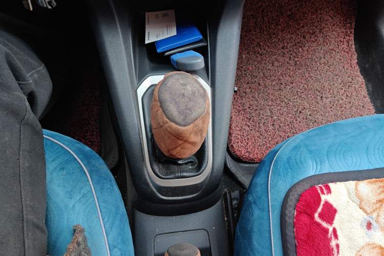 Used Peugeot 301 2014 1.6L Manual Comfort Edition Gear Lever